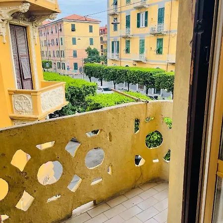 Retrò-chic In Appartamento La Spezia